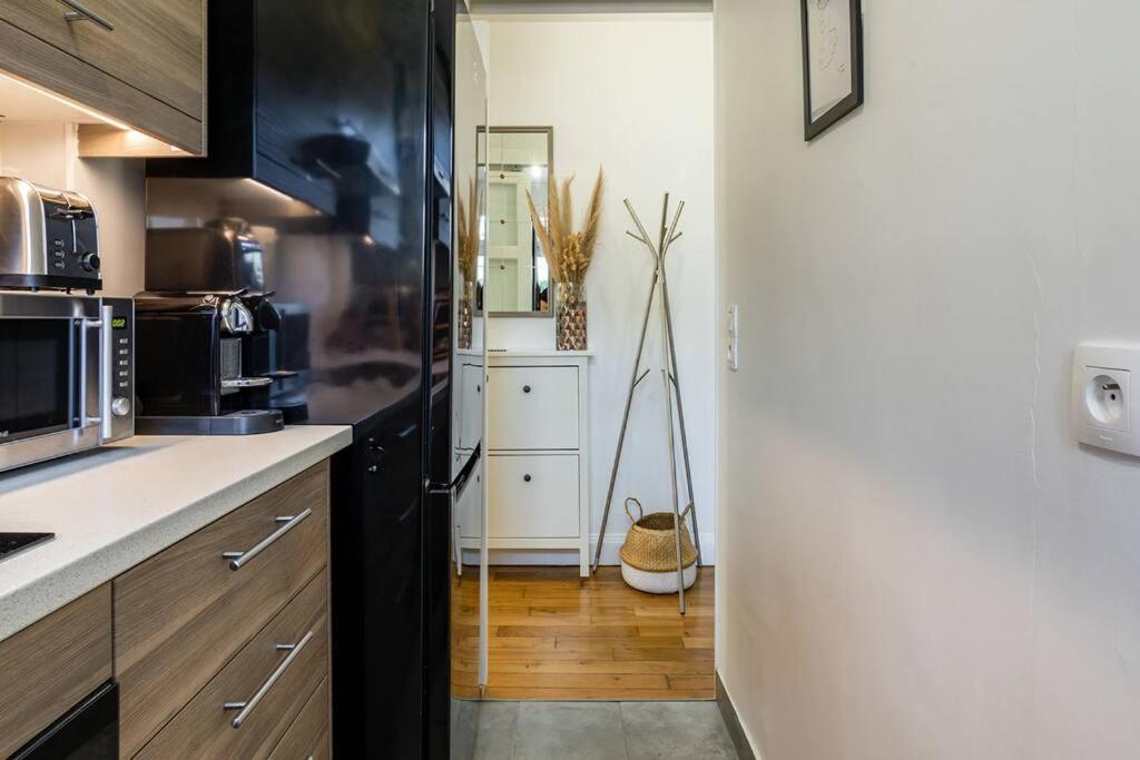 Premium Flat In Well Furnished 16th District Appartement Parijs